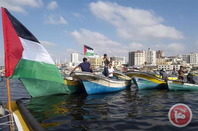 3 Palestinians shot, injured in 17th naval march in Gaza