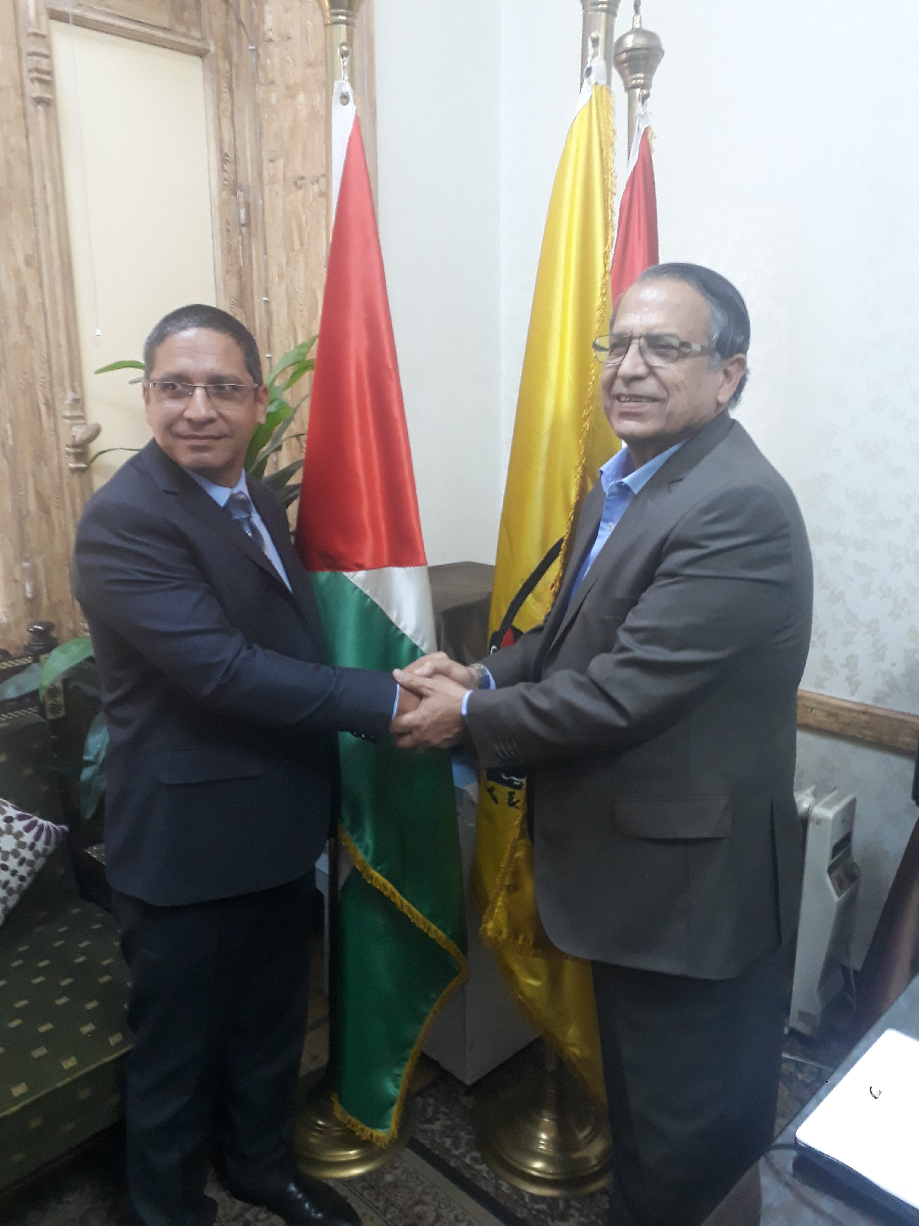 Secretary-General of Fatah Movement in Egypt Meets Counselor of the Embassy of Cuba in Egypt