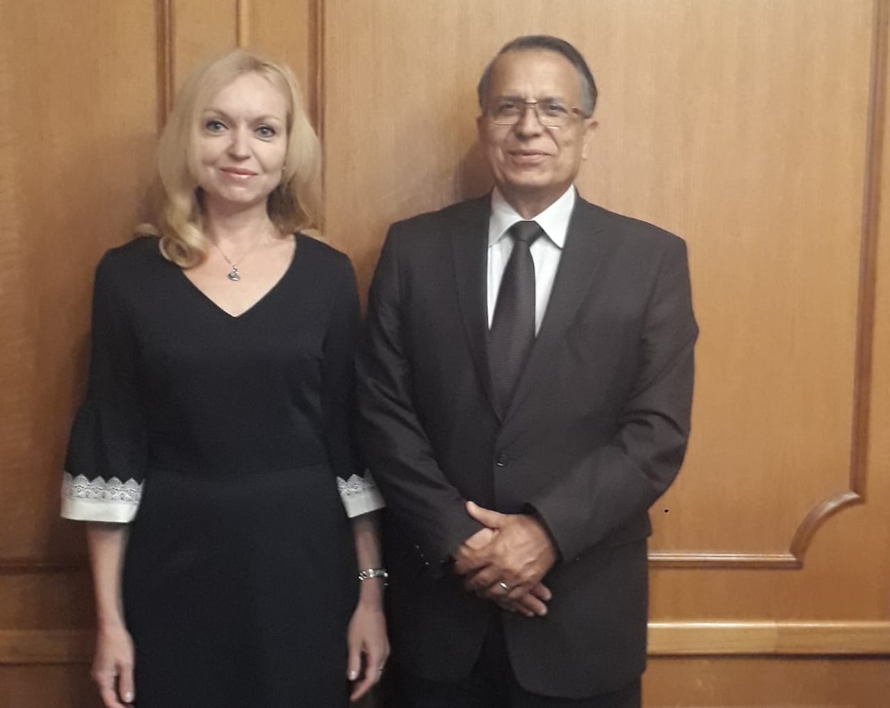 Dr. Ghareeb meets Minister-Counselor of Russian Federation Embassy
