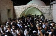Settlers break into Joseph’s Tomb in Nablus, clashes erupt with residents