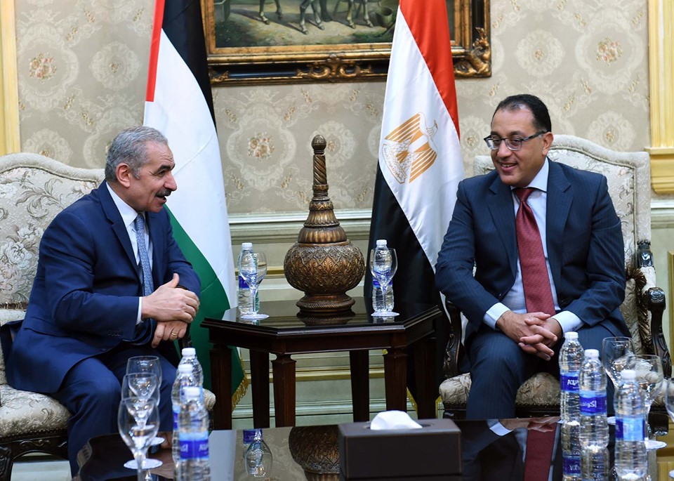 PM meets with Egyptian counterpart discussing the bilateral relations