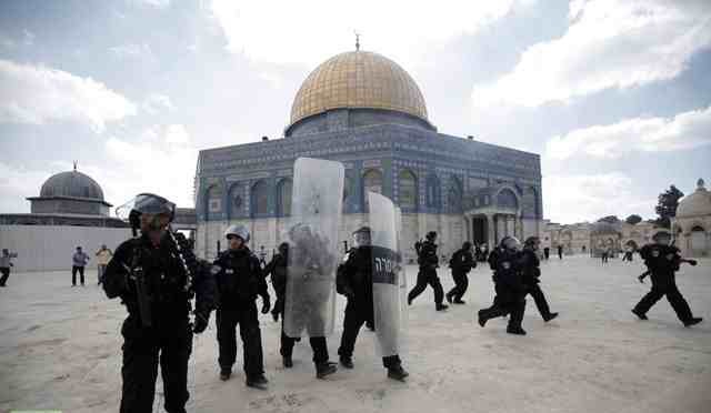 Official: Israel is trying to take advantage of Jewish holidays to increase incursions into al-Aqsa mosque