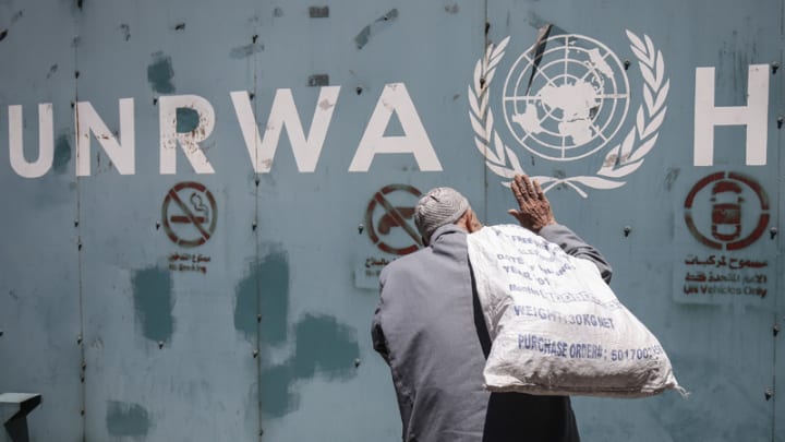 Italy contributes EUR 6.8 million to core UNRWA programmes and services