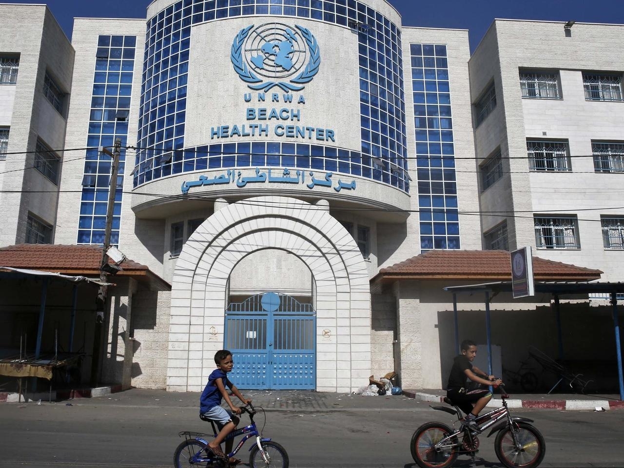 U.S. Ambassador to Jordan visits UNRWA Health Centre in Amman following U.S. announcement to resume financial support to UNRWA