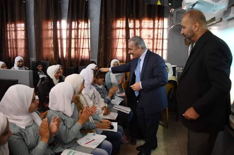 Prime Minister Shtayyeh visits West Bank school subjected to daily harassment by Israeli soldiers, settlers