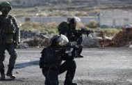 Palestinian youth shot, injured by Israeli forces’ fire along Gaza borders