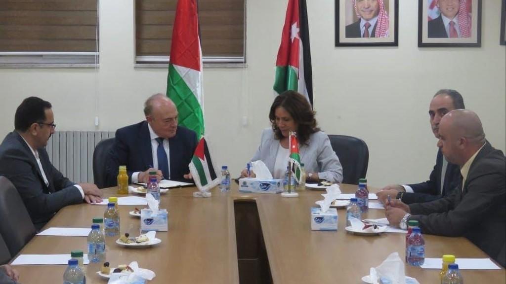 Jordan, Palestine sign MOU to provide Palestine with petroleum derivatives