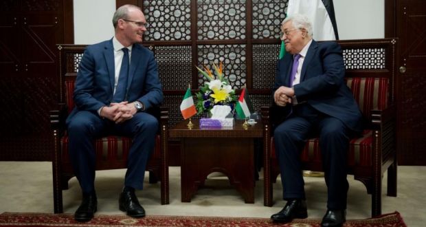 President Abbas discusses latest developments with Ireland's foreign minister