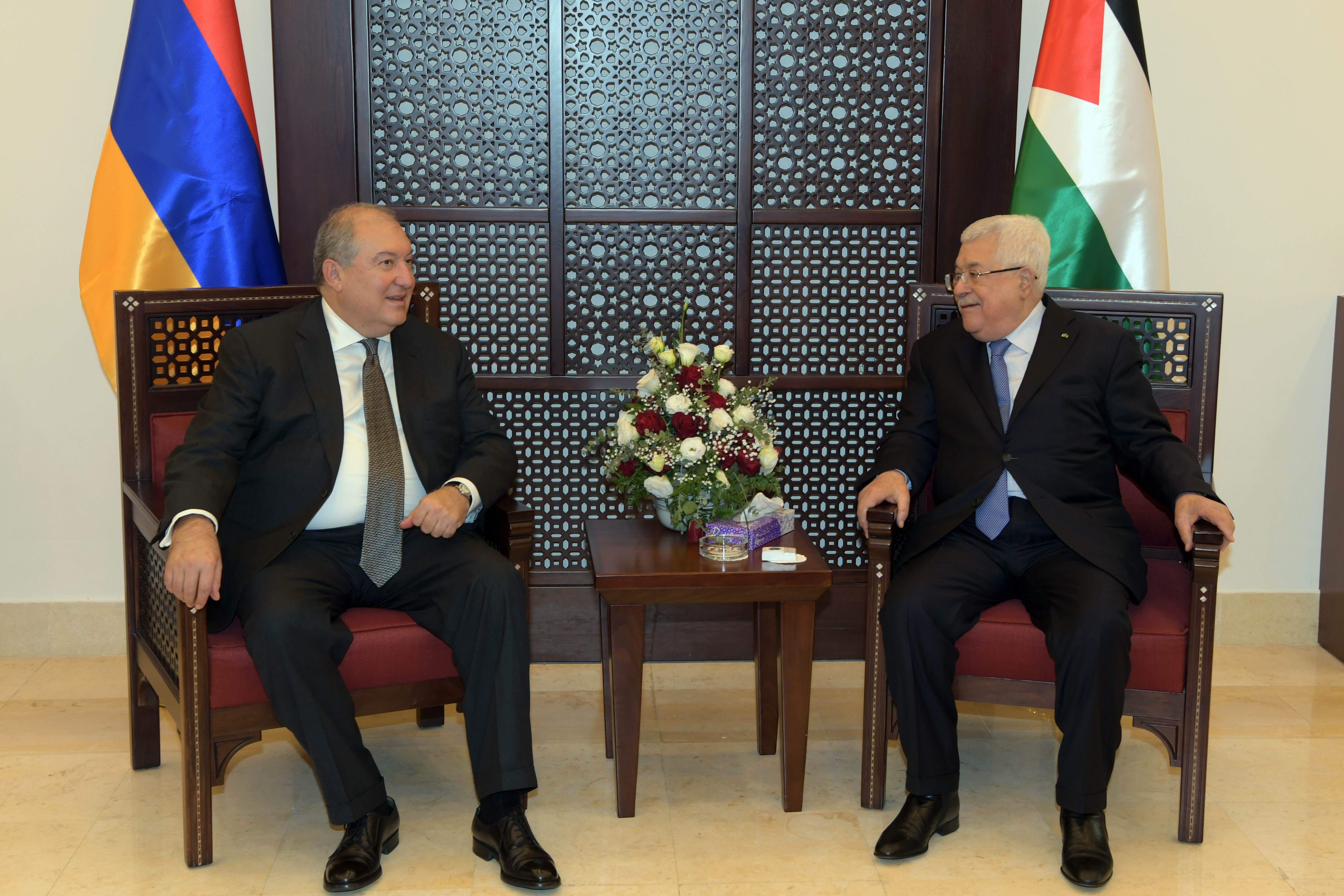 President Abbas receives Armenian counterpart
