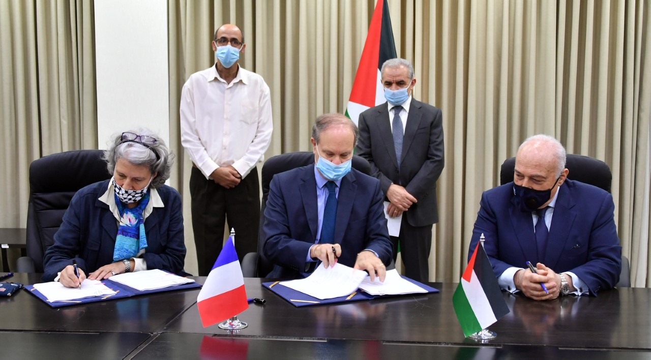 Palestine, France sign €10 million agreement on health, water, civil society