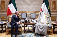 Shtayyeh discusses political developments with Emir of Kuwait