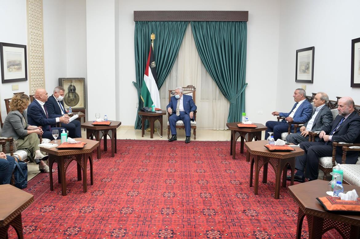 President Abbas receives in Ramallah US envoy Hadi Amr