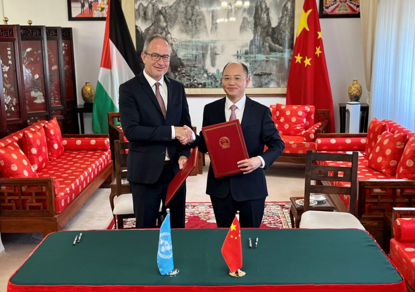 China provides $1Million in support of assist Palestinian refugee children of education in occasion of new school year start